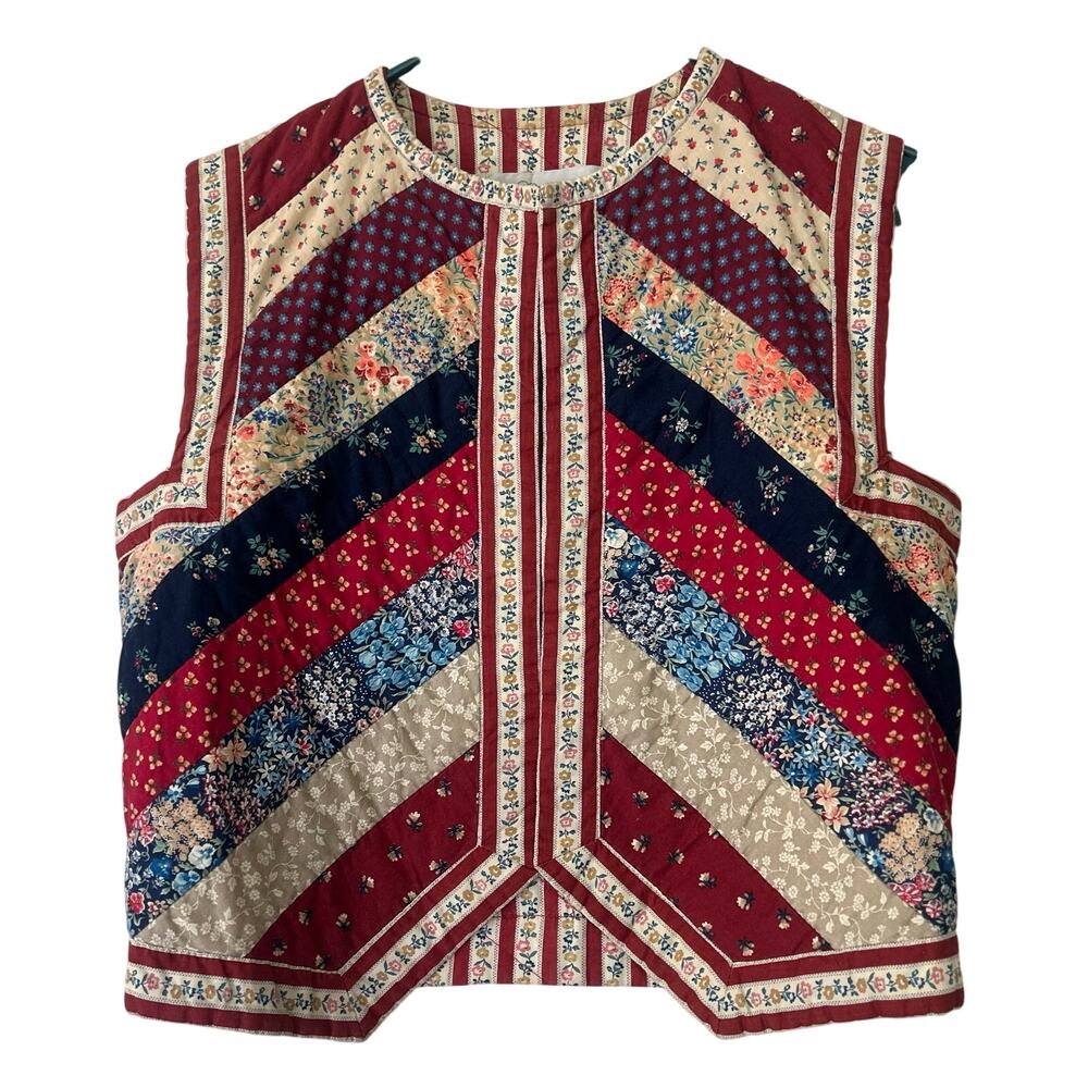 Vintage Suites & Seawinds Quilted Patchwork Vest Floral Folk Art Canada S